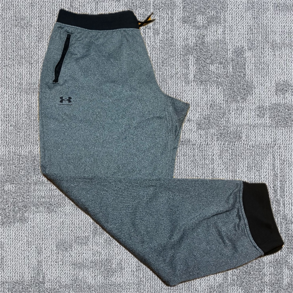 Under Armour Sportstyle Tricot Joggers - Mens 2XL - Gray Black